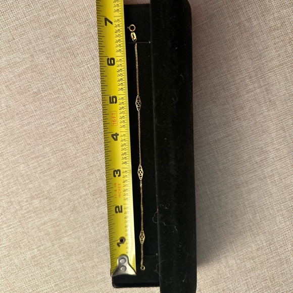 Elegant 14k Gold Filigree Bracelet - Picture 6 of 6